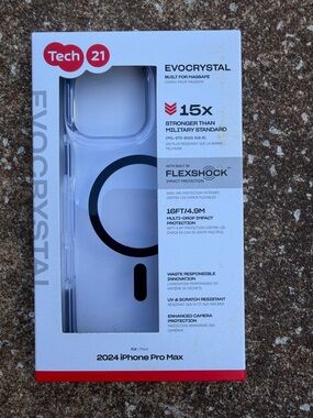 tech21 EvoCrystal Clear MagSafe Case for 2024 iPhone Pro Max - Transparent